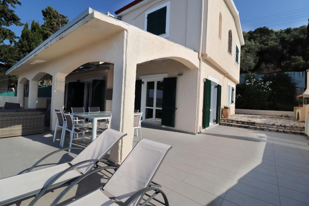 Villa Faiax Pyrgi  Buitenkant foto